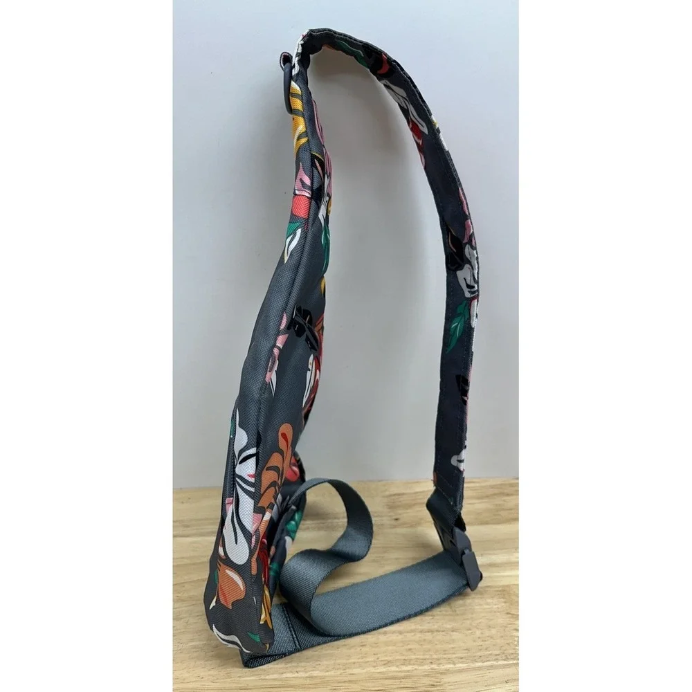 Vera Bradley Lighten Up Essential Compact Sling Backpack - Coastal Paradise New